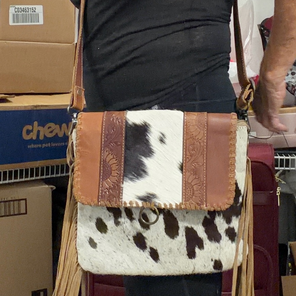 Myra Women's Propinquity Leather Fringe Purse - Picture 7 of 7